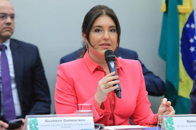 Simone Tebet defende imposto para ricos e justiça tributária