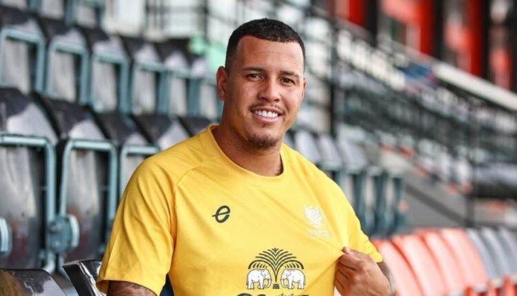 Sidcley, ex-Athletico, foi apresentado no novo clube.