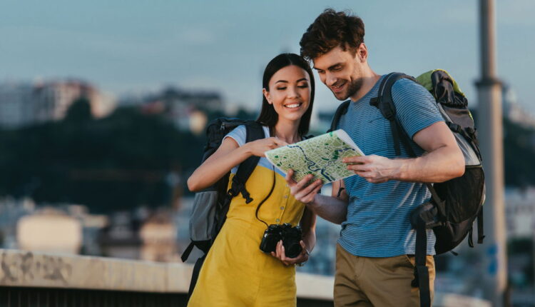 Esse hábito simples está fazendo brasileiros realizarem viagens dos sonhos!