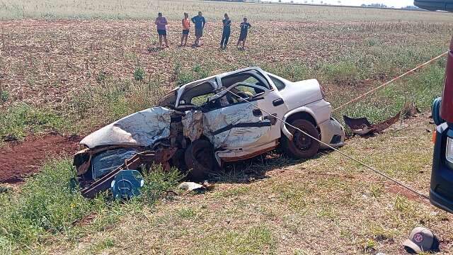motorista morre preso às ferragens neste sábado