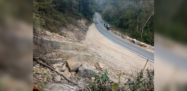 Prefeitura e Câmara avançam em obras na estrada Enio Baptista Rosas em Itaiacoca