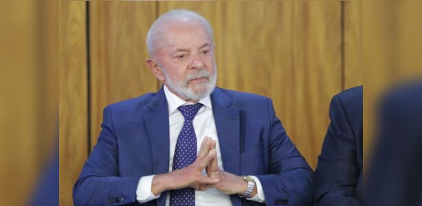 Lula entra de cabeça na ofensiva para cassar Eduardo Bolsonaro