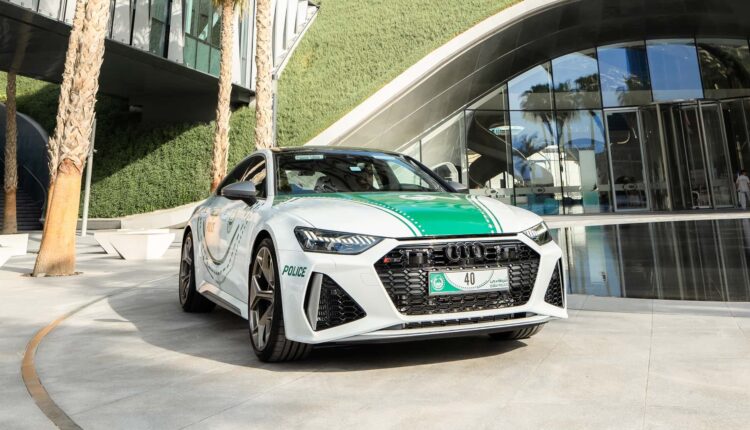 Audi RS7 Performance de 630 cv vira viatura de polícia em Dubai
