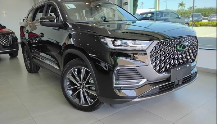 Caoa Chery Tiggo 8 usado entrega 7 lugares e preço abaixo de R$ 125 mil