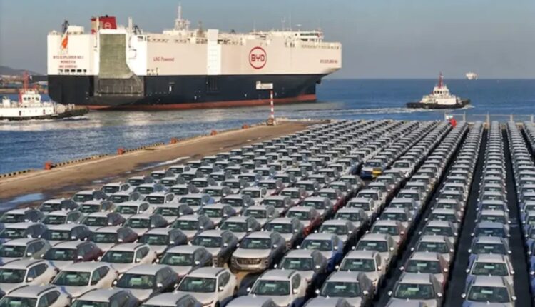 Mercado global de carros elétricos cresce 27% em 2025