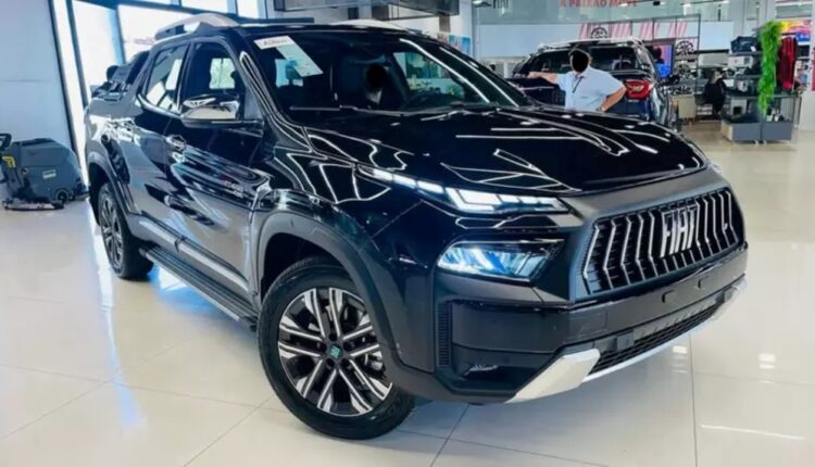 Fiat Toro 2026 dá as caras nas concessionárias antes do início da pré-venda