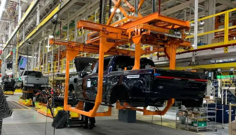 Ford lança plataforma universal para elétricos visando cortar custos