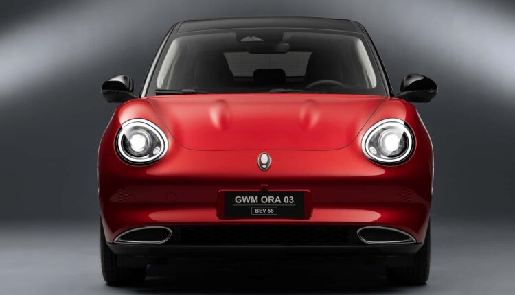 GWM Ora 03 ganha versão com autonomia de 315 km e preço de R$ 169 mil