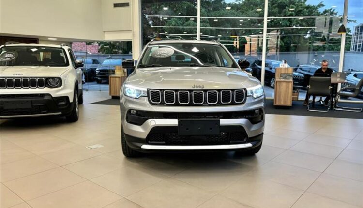 Jeep reduz preço do Compass Blackhawk 2026 em R$ 31,8 mil para CNPJ