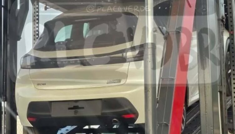 Peugeot 208 com motor híbrido de Pulse já está chegando às lojas