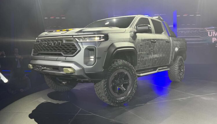 Ram apresenta Dakota, picape média baseada na Titano; lançamento em 2026