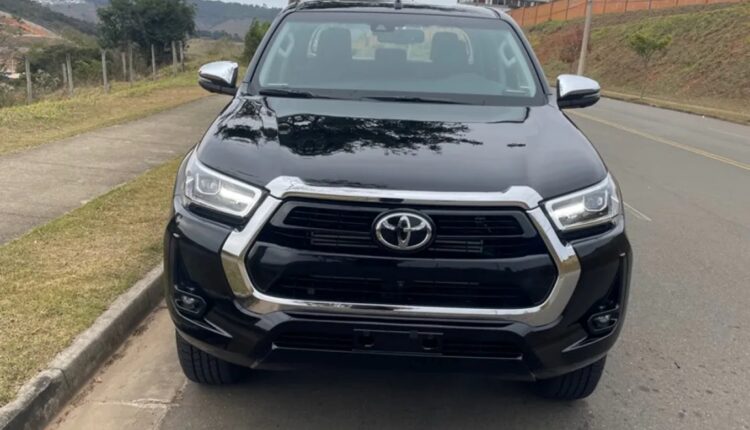 Toyota derruba preço da Hilux Power Pack MT em R$ 50,1 mil para CNPJ