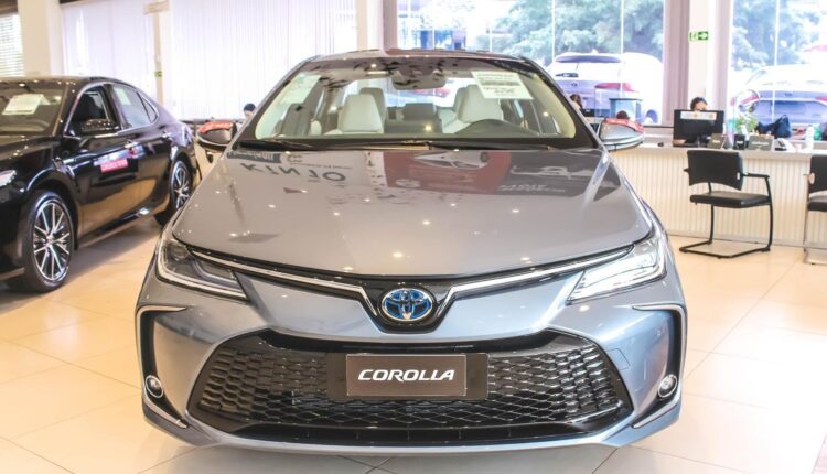Toyota baixa preço do Corolla Altis Premium em R$ 15 mil para PcD