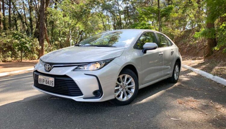 Toyota volta a oferecer Corolla GLI para PcD com até R$ 43 mil de desconto