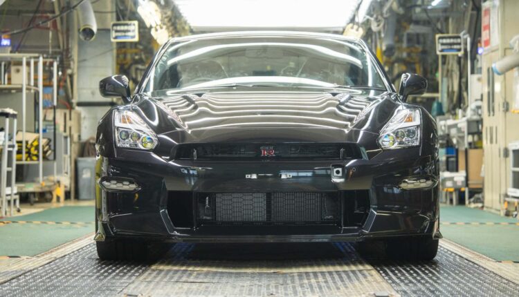 Triste! Este é o último Nissan GT-R R35 produzido no mundo