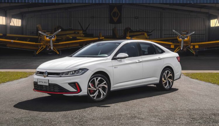 Novo VW Jetta GLI 2026 terá 231 cv e lançamento em outubro