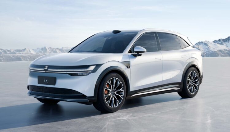 SUV elétrico Zeekr 7X começa a ser vendido no Brasil por R$ 448 mil