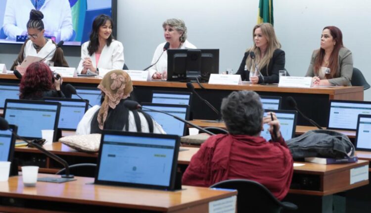 Câmara debate denúncias de crimes sexuais contra deputado distrital