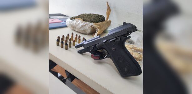 PM apreende mais de 1 kg de maconha após denúncia no bairro Uvaranas