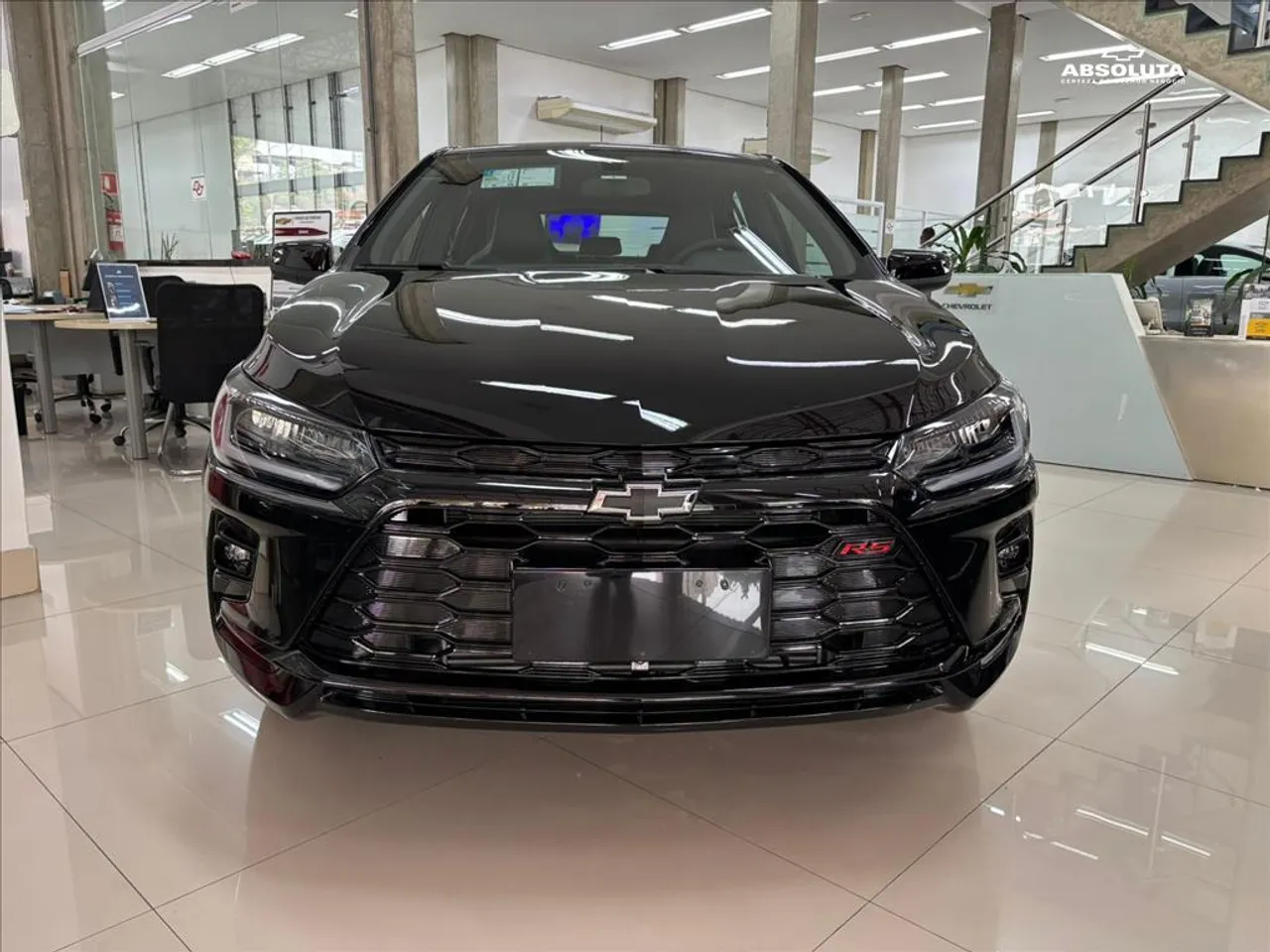 Chevrolet Onix RS acumula desconto de R$ 18.390 para PcD em setembro