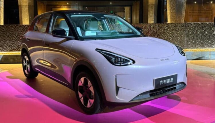 Geely EX2 chega ao Brasil para disputar o mercado com BYD Dolphin