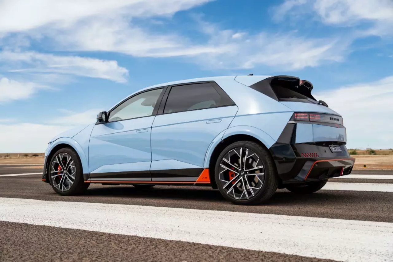 Hyundai Ioniq 5 N Essential chega com preço reduzido, mas mantém desempenho