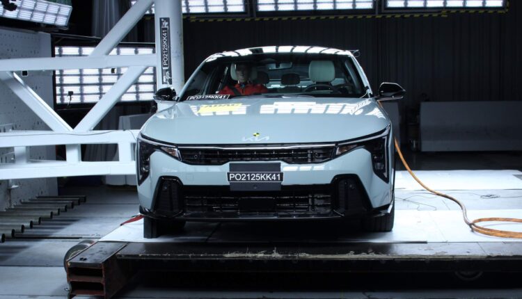 Possível rival de Corolla e Sentra, Kia K4 Sedan recebe 5 estrelas no Latin NCAP