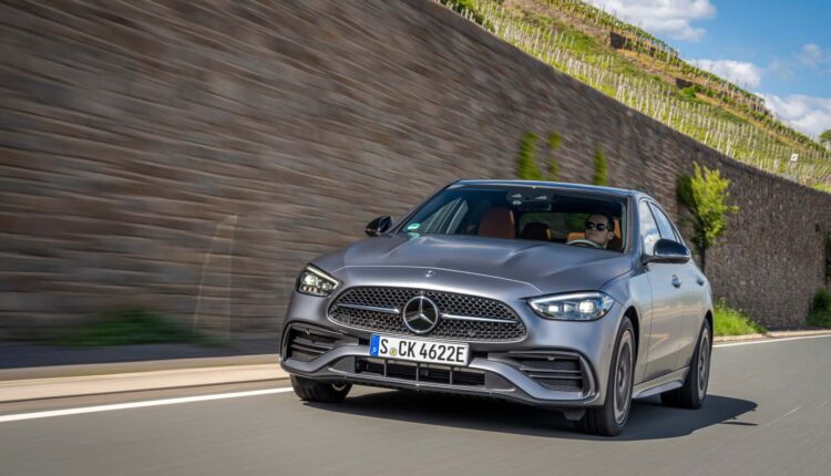 Mercedes-Benz desmente rumores sobre motores BMW em seus carros