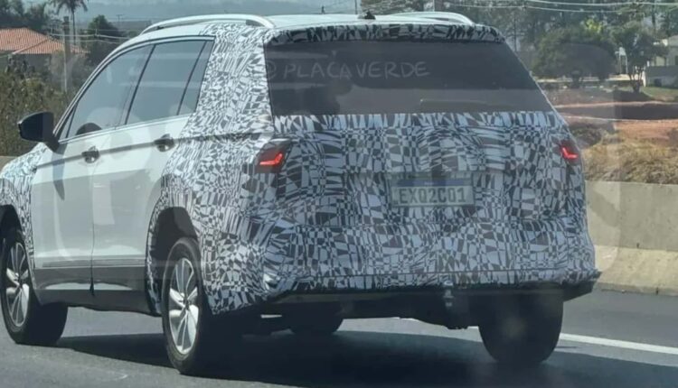 Disfarçada de Tiguan, nova picape da VW pode chegar até 2028 já híbrida