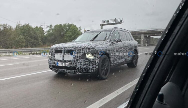 Flagra mostra o novo BMW X7 mais próximo da produção