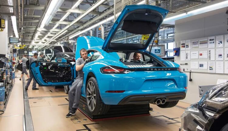 Porsche encerra pedidos dos 718 Boxster e Cayman