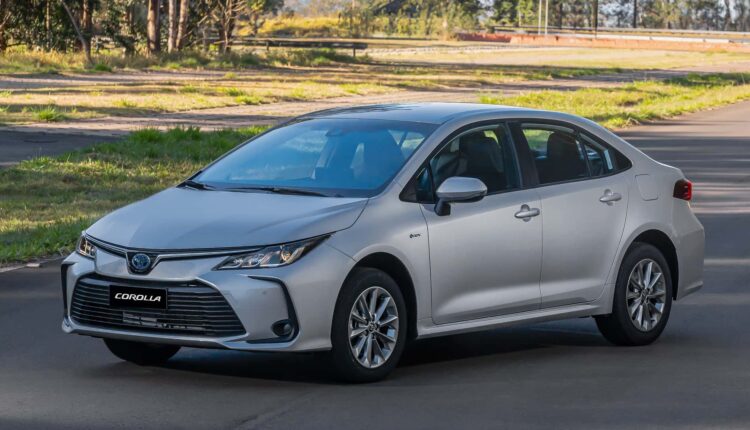 Toyota Corolla GLI 2026 híbrido estreia com ADAS por R$ 189.000