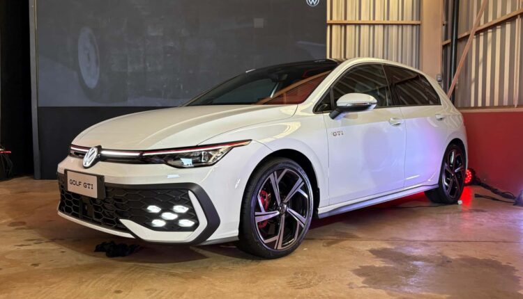 Volkswagen Golf GTI esgota 1º lote em apenas um fim de semana