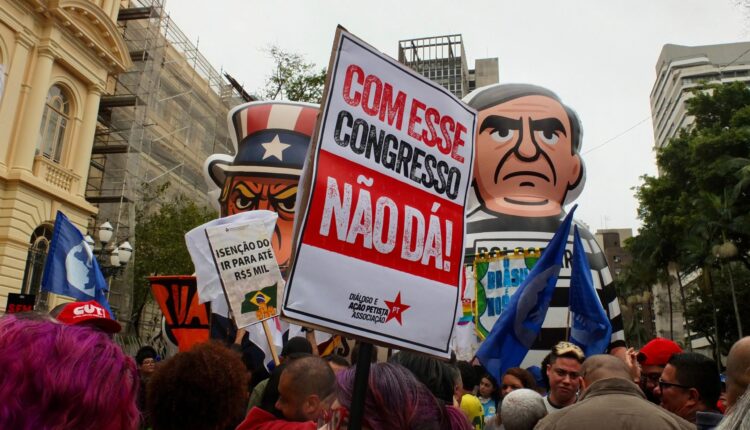 Ministros de Lula vão a ato em SP e condenam anistia a golpistas e ofensiva de Trump