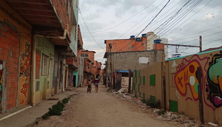 'Vão levar um por um', alerta moradora da Favela do Moinho (SP), após prisão de líder comunitária