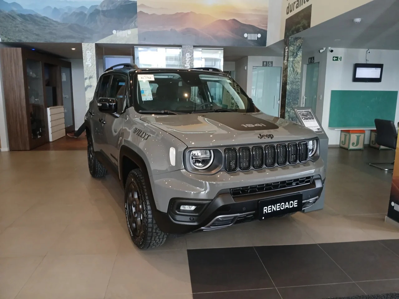 Jeep baixa preço do Renegade Altitude em R$ 23,3 mil para PcD