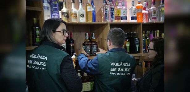 Fiscalização inspeciona estabelecimentos comerciais de bebidas em Piraí do Sul
