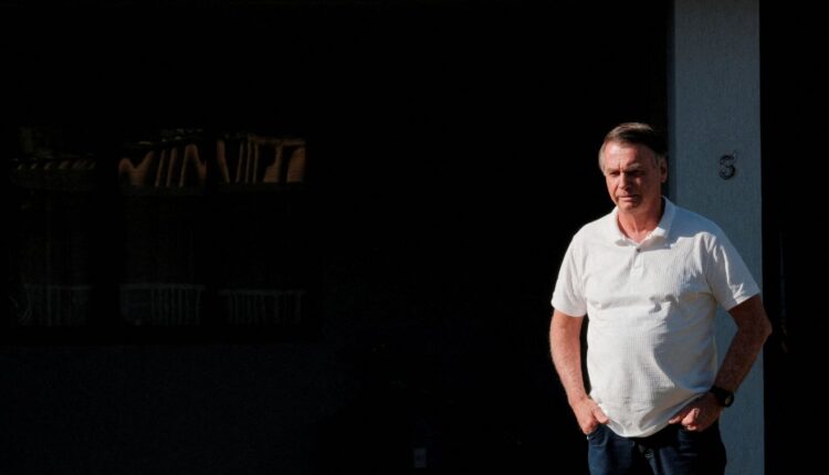 Jair Bolsonaro em prisão, localizada em sede da Polícia Federal, em Brasília