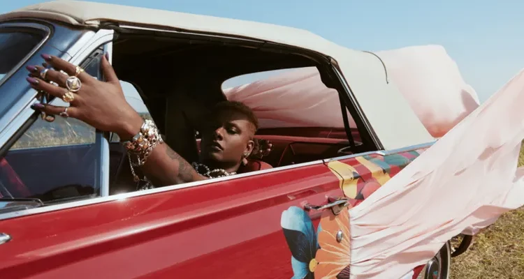 Liniker leva três prêmios Grammy Latino; veja a lista dos vencedores de 2025 — Brasil de Fato