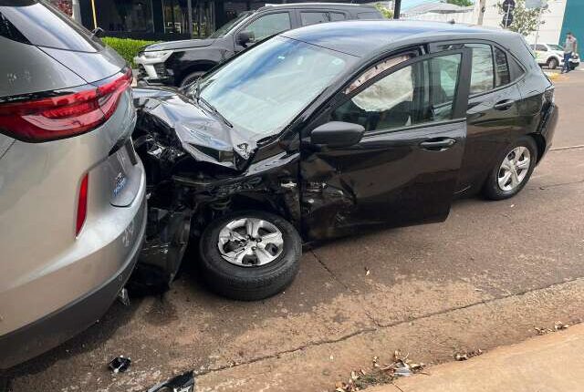 Acidente em Rua Antônio Maria Coelho interdita faixas nesta quinta, 27/11