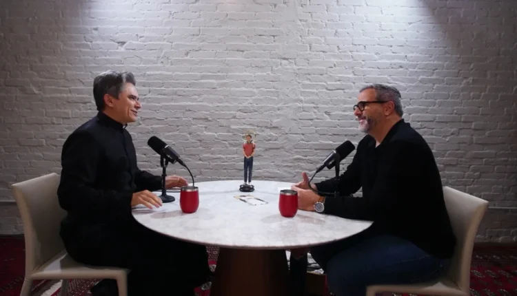 Rodrigo Alvarez lança talk show na TV Aparecida com foco em fé e cultura