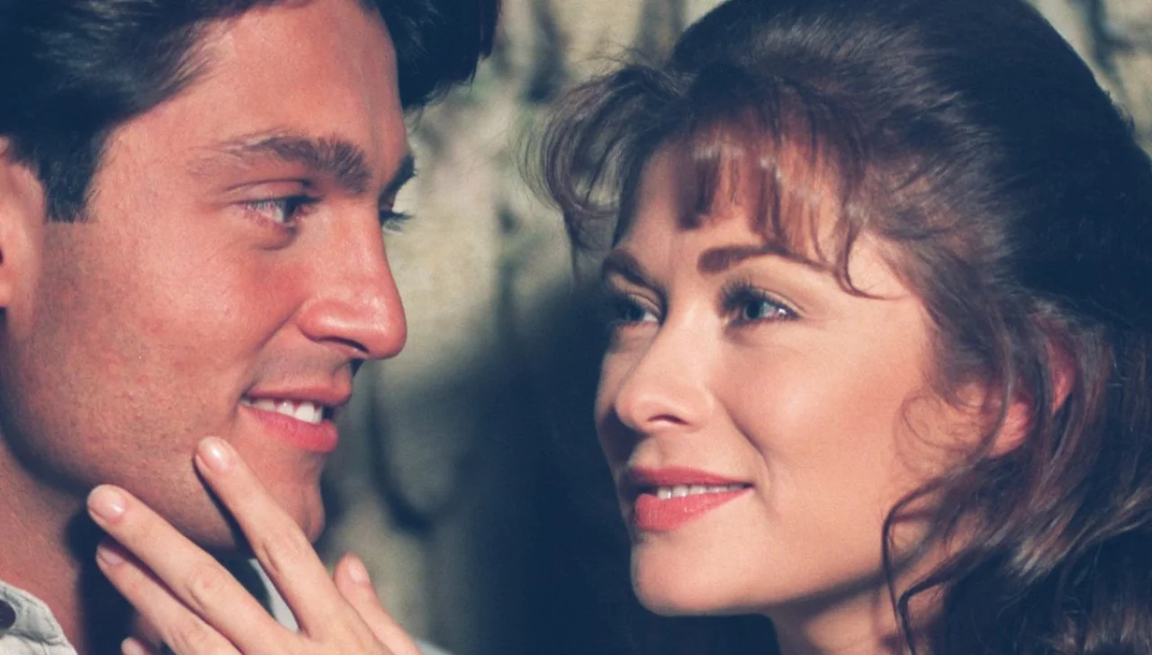 Fernando Colunga e Letícia Calderón em Esmeralda. Foto: Divulgação