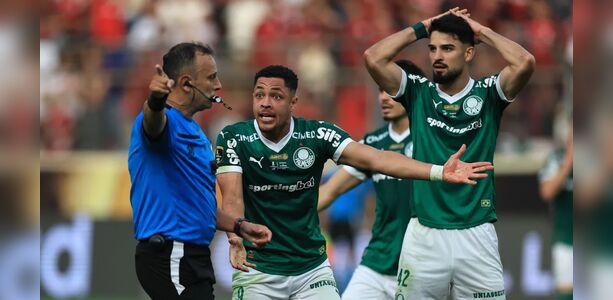 Vitor Roque quebra silêncio após derrota do Palmeiras para o Flamengo