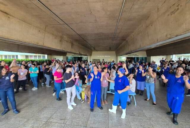 Funcionários da Santa Casa lutam por 13° em Campo Grande