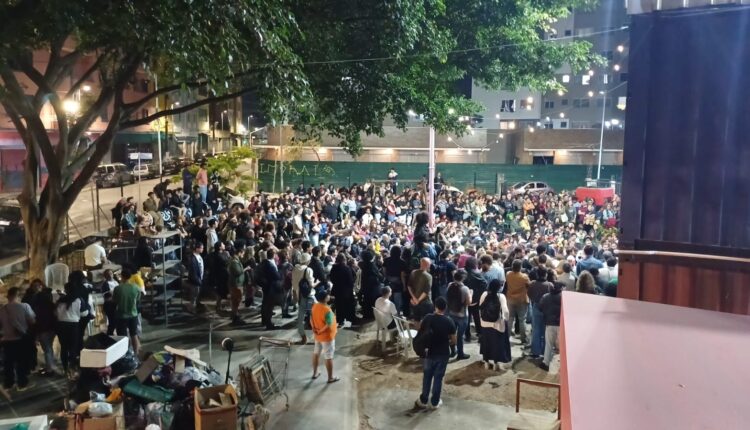 Teatro de Contêiner, da Companhia Mungunzá, é símbolo de resistência cultural e comunitária no centro de São Paulo