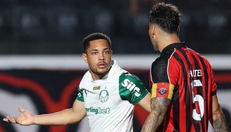 Palmeiras e Vitória se enfrentam em jogo adiantado da penútlima rodada do Brasileirão.