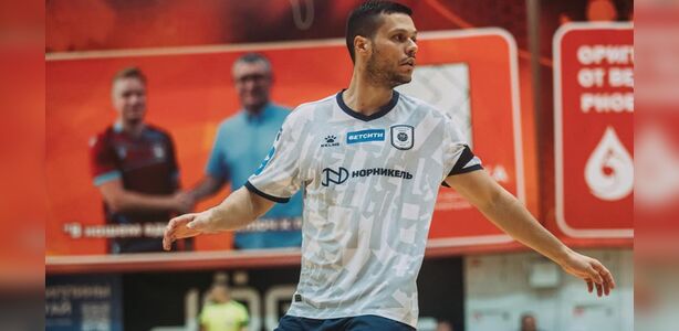 Ex-jogador do Corinthians Futsal morre após passar mal em aeroporto