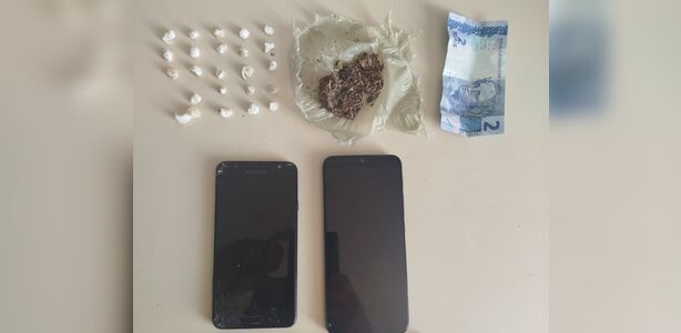 Homem é preso e dois adolescentes são apreendidos por tráfico no bairro Contorno