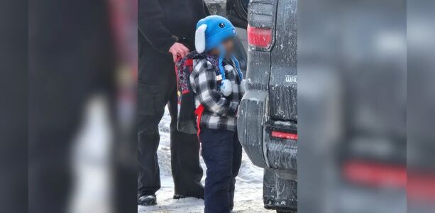 Juiz ordena libertação de criança de 5 anos e pai detidos pelo ICE