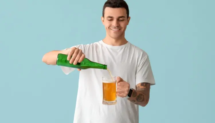 Dia da ressaca: veja o que comer e beber para se recuperar mais rápido